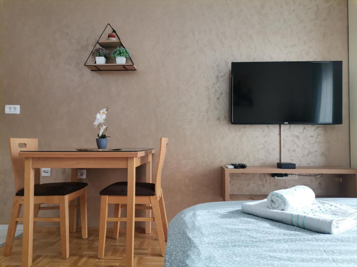 Jana Apartment โอครีด ภายนอก รูปภาพ